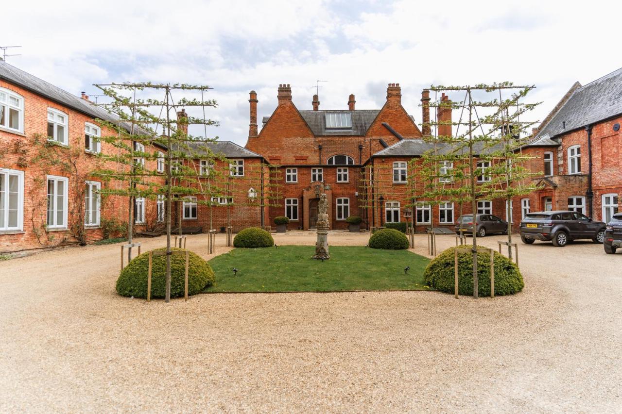 Chippenham Park Garden Rooms エクステリア 写真