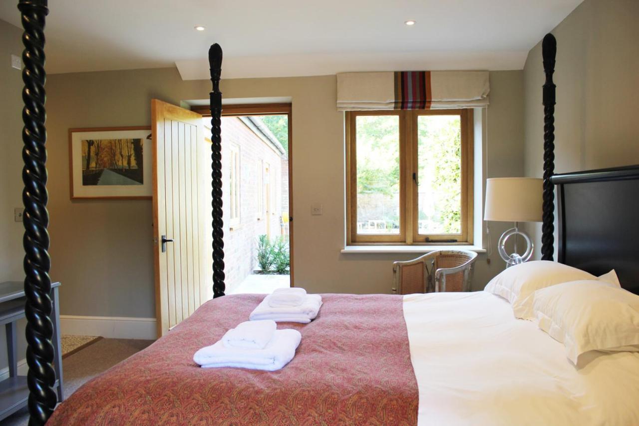 Chippenham Park Garden Rooms エクステリア 写真