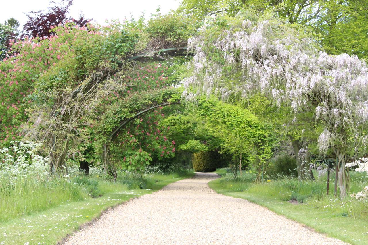 Chippenham Park Garden Rooms エクステリア 写真